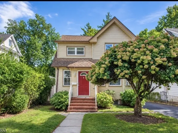 225 Elm Ave, Bogota Boro, NJ 07603
