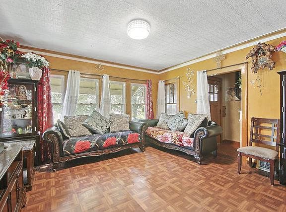 4th image of 1447 Gunderson Ave