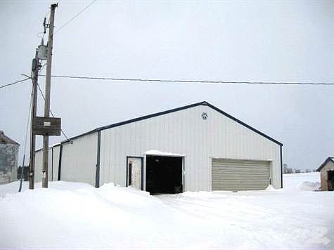 13002 Cty Road F_Pole Shed