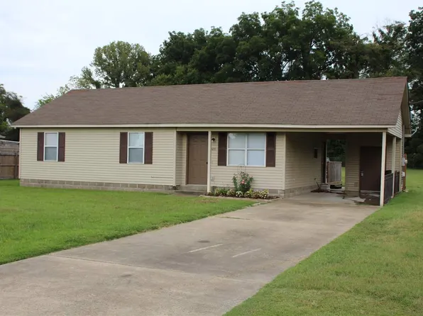 320 Andrea Dr, Dyersburg, TN 38024