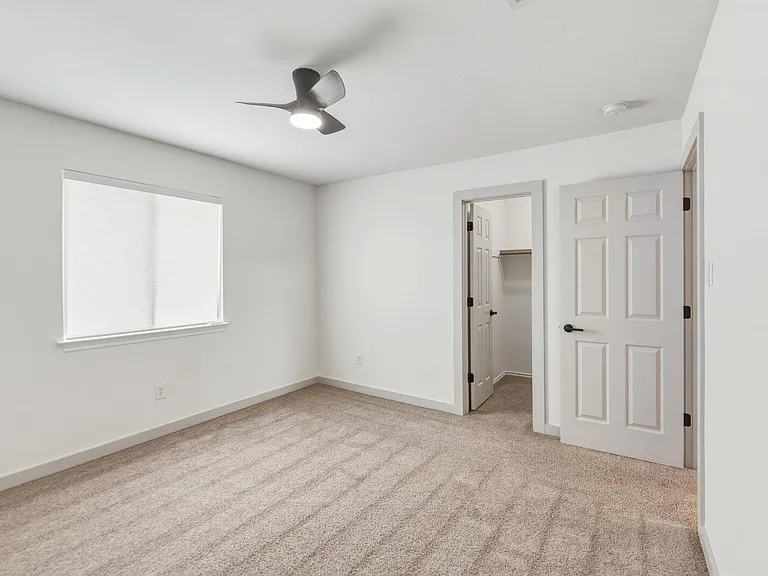 211 Banner Ave — Photo 14
