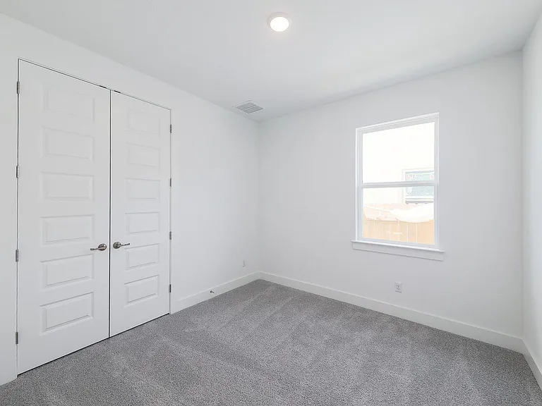 182 Yarbrough Dr — Photo 18