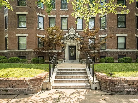 2nd image of 484 Lake Ave APT 3S