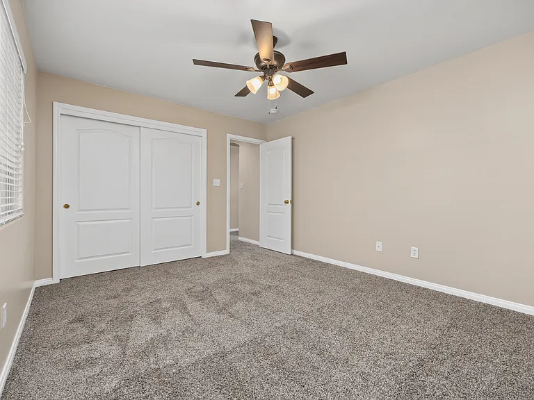 7005 Colony Park Dr — Photo 24