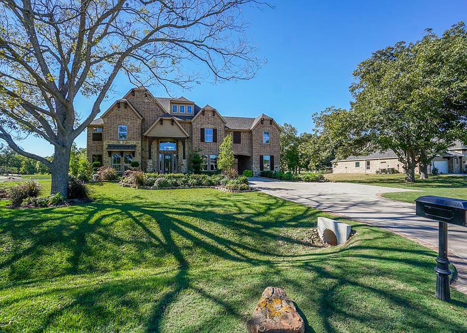 1st image of 3911 Crystal Cascade Ln