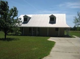 597 J C Burt Rd, Hattiesburg, MS 39401