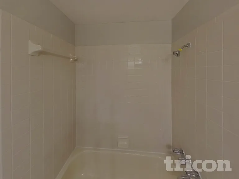 4111 11th Ave E — Photo 13