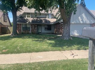 2316 W Indianola St, Broken Arrow, OK 74012