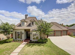 200 Dunvegan Ct, Lafayette, LA 70503