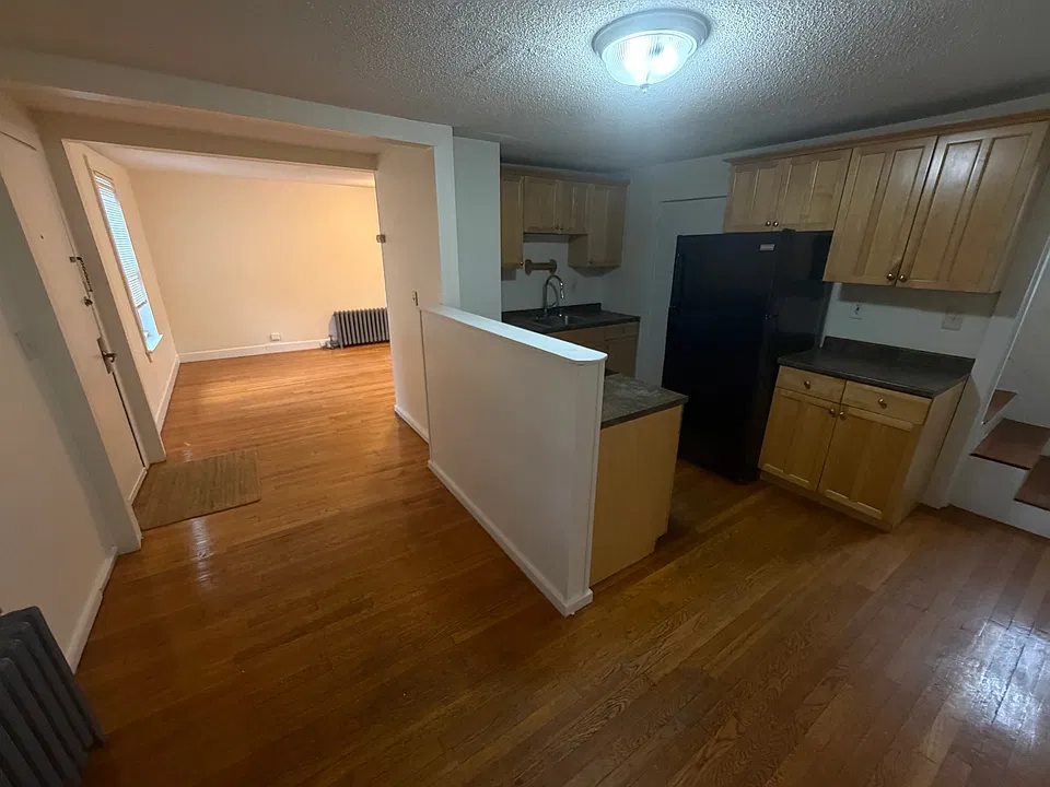 4 Park St #1
