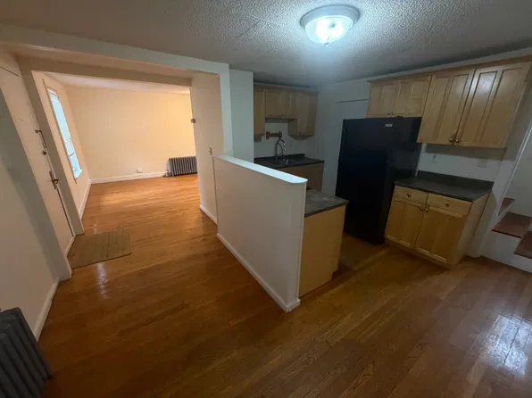 4 Park St #1, Arlington, MA 02474