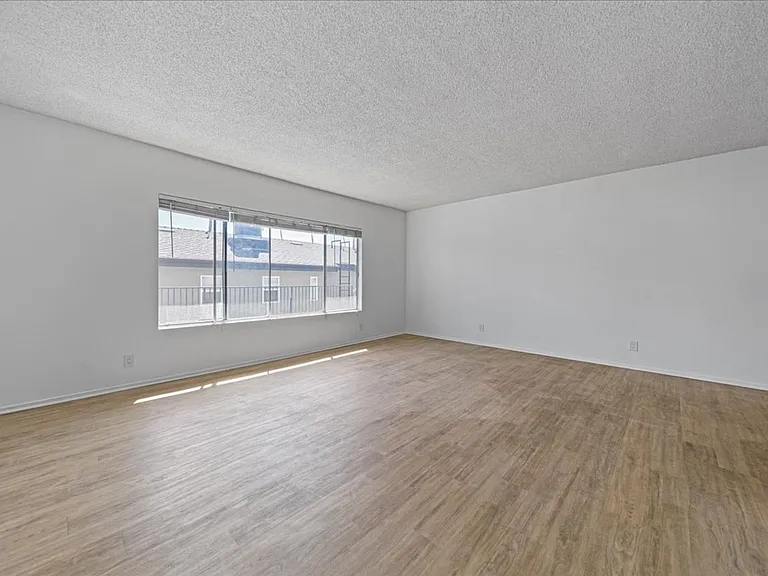 9819 Regent St #7 — Photo 2