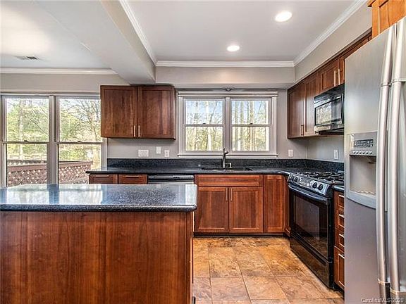 4th image of 8606 Flanagan Ct