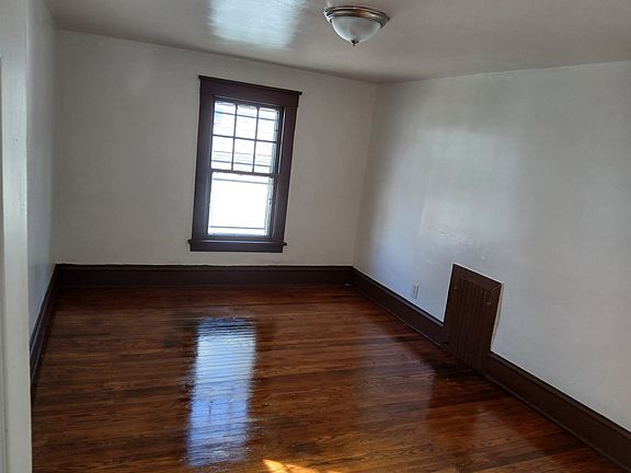 5th image of 773 Penn St