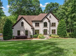 227 Tawny Bark Dr, Mooresville, NC 28117