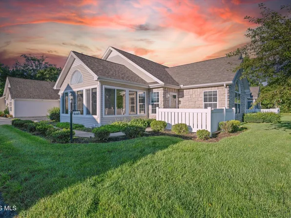 8359 Fossil Dr, Sylvania, OH 43560