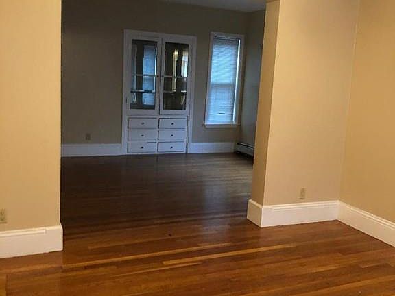 4th image of 50 Arlington St APT 1