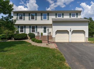 813 Ten Eyck Ct, Hillsborough, NJ 08844