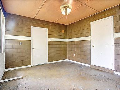 3rd image of 731 Palm Dr