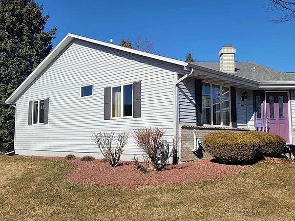 2nd image of 4005 Devereaux Dr