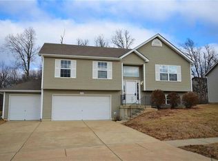 218 Split Rail Dr, Wentzville, MO 63385