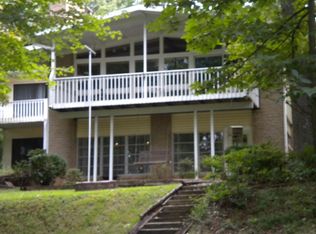 82 Golfview Dr, Franklin, NC 28734