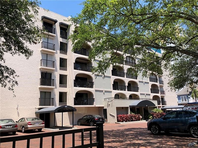 1st image of 105 4th Ave NE Unit 204