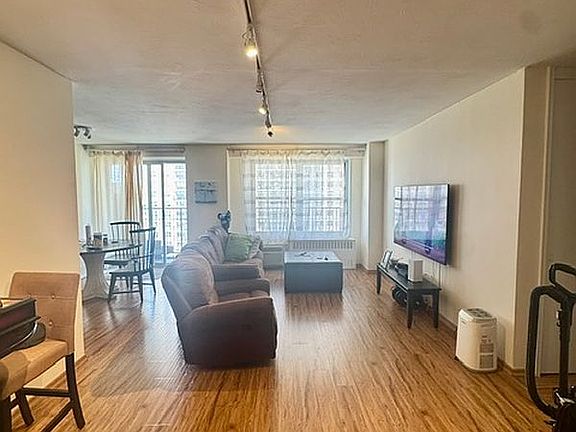 4th image of 501 Surf Ave APT 11M