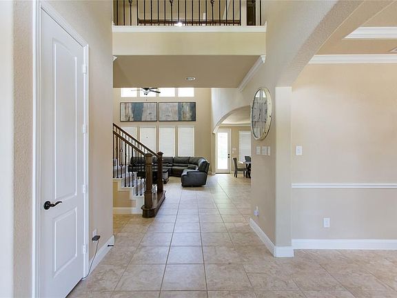 2nd image of 154 Caribou Ct