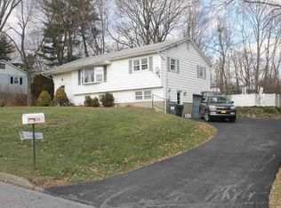 36 Lancer Dr, Newburgh, NY 12550