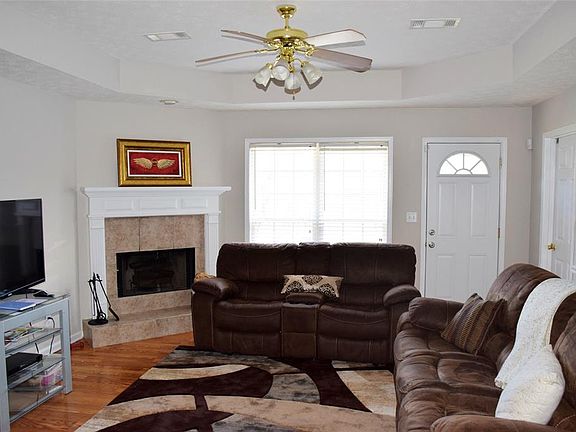 5th image of 7124 Oak Side Dr