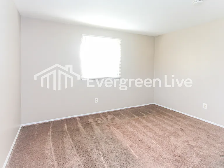 2036 Overlook Ct — Photo 11