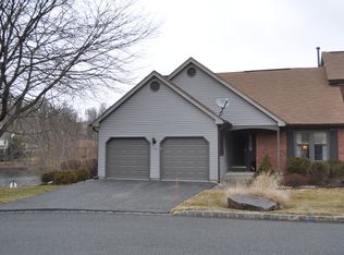 178 Goldfinch Ct, Hackettstown, NJ 07840