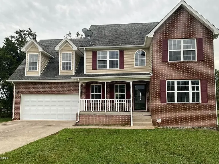 88 Celise Dr — Photo 1