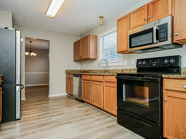 2088 Strang Blvd — Photo 7