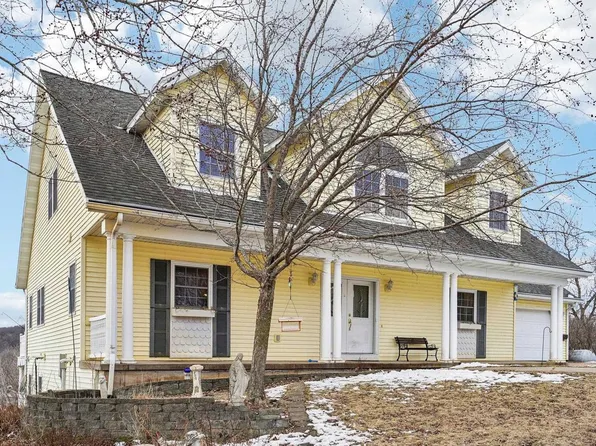 S1135 Rhine Drive, La Valle, WI 53941