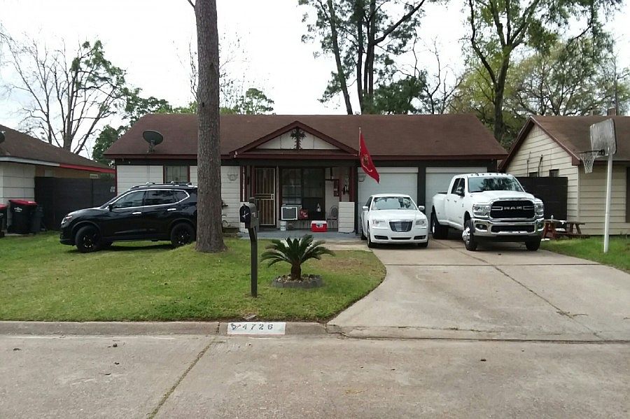 1st image of 4726 Charriton Dr