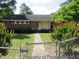 1605 Stansfield Dr, Fayetteville, NC 28303