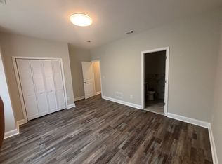 1428 S 6th St #3, Philadelphia, PA 19147