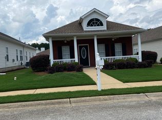 410 Autumn Glen Cir, Fayetteville, GA 30215