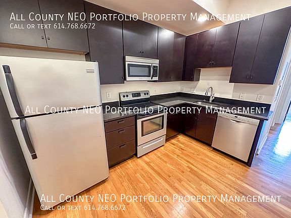 5th image of 1276 N High St APT 304