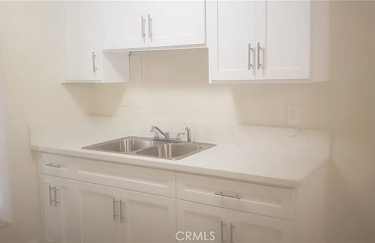 5166 McCallum Ave — Photo 3