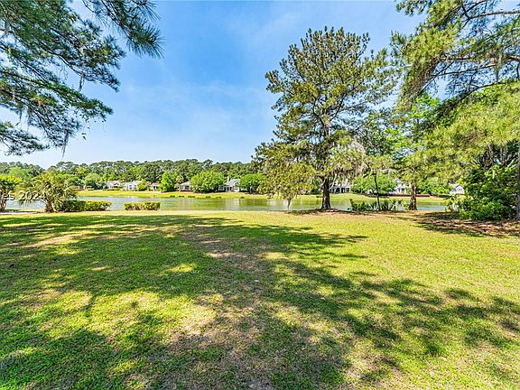 5th image of 179 Summerton Dr