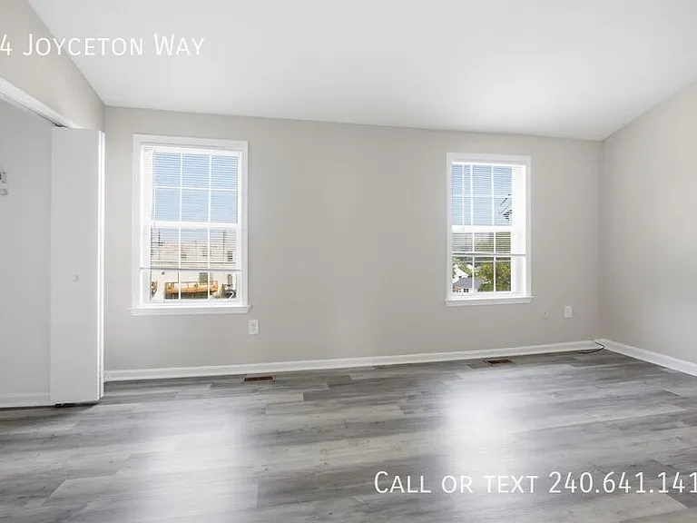 54 Joyceton Way — Photo 11