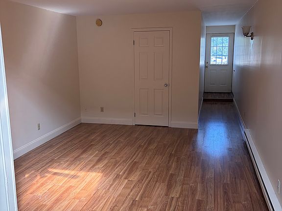 4th image of 39 Easton Rd APT F