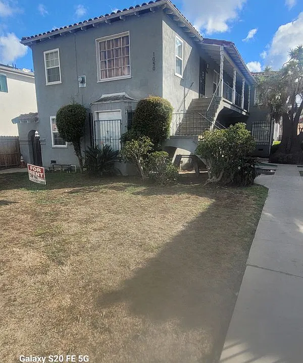 1050.75 W 84th Pl