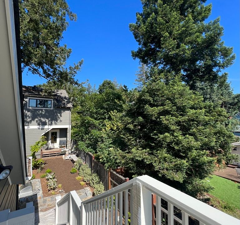 Entry stairway from rear yard (landing view)