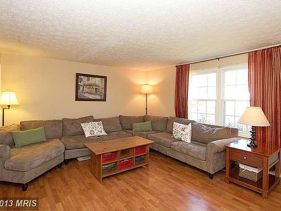 4th image of 118 Tamarack Ct