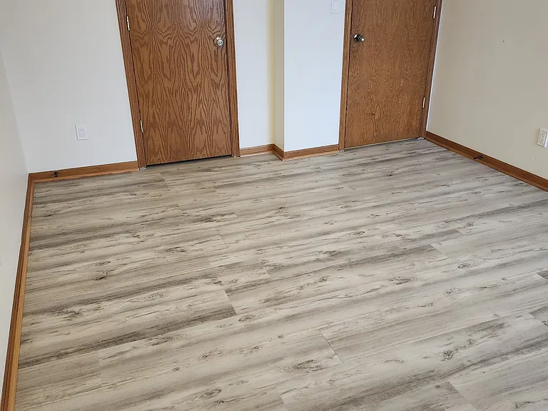 4812-24 N 104th St #6 — Photo 24
