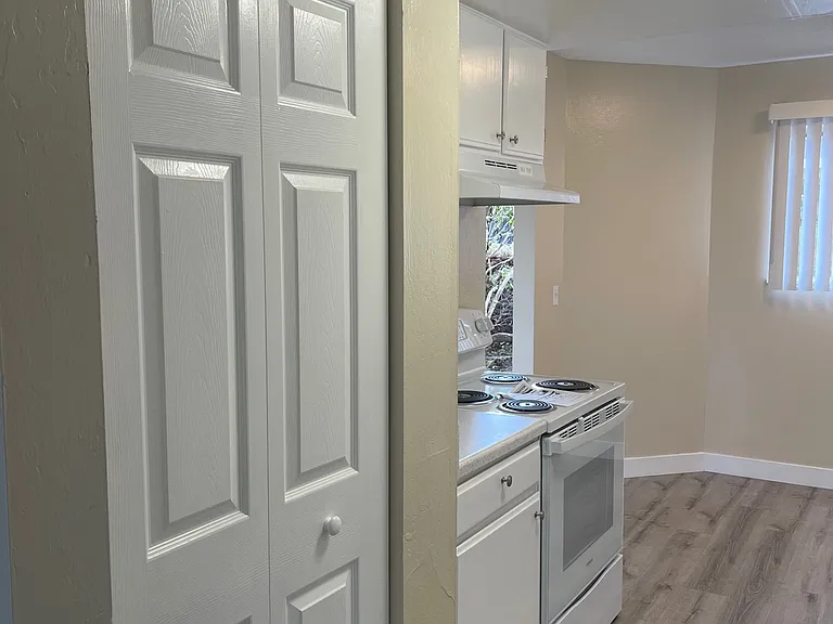 Matanzas Garden Apartments — Photo 28
